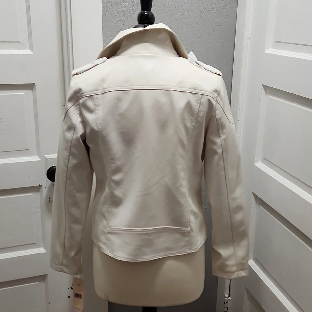 Jacket - Picture 4 of 11